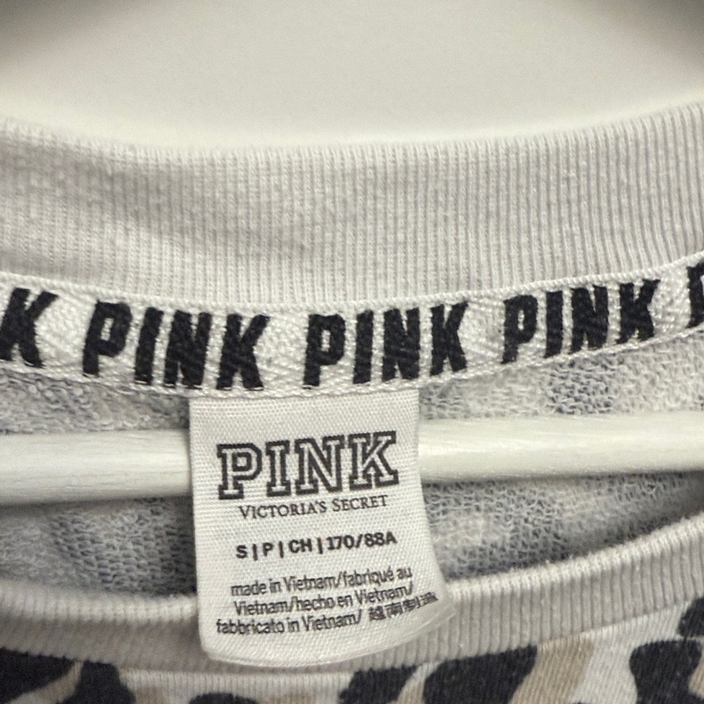 PINK Sweatshirt - Picture 5 of 7